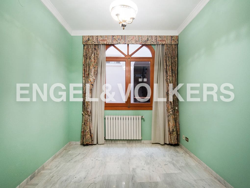 6 makuuhuone Omakotitalo myytävänä paikassa Castello de la Plana - 600 000 € (Ref: 8239297)