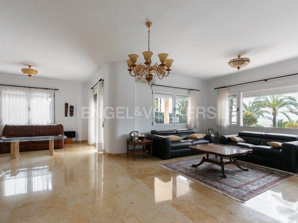 Chalet de 6 habitaciones en Cullera en venta con piscina garaje - 1.600.000 € (Ref: 8239303)