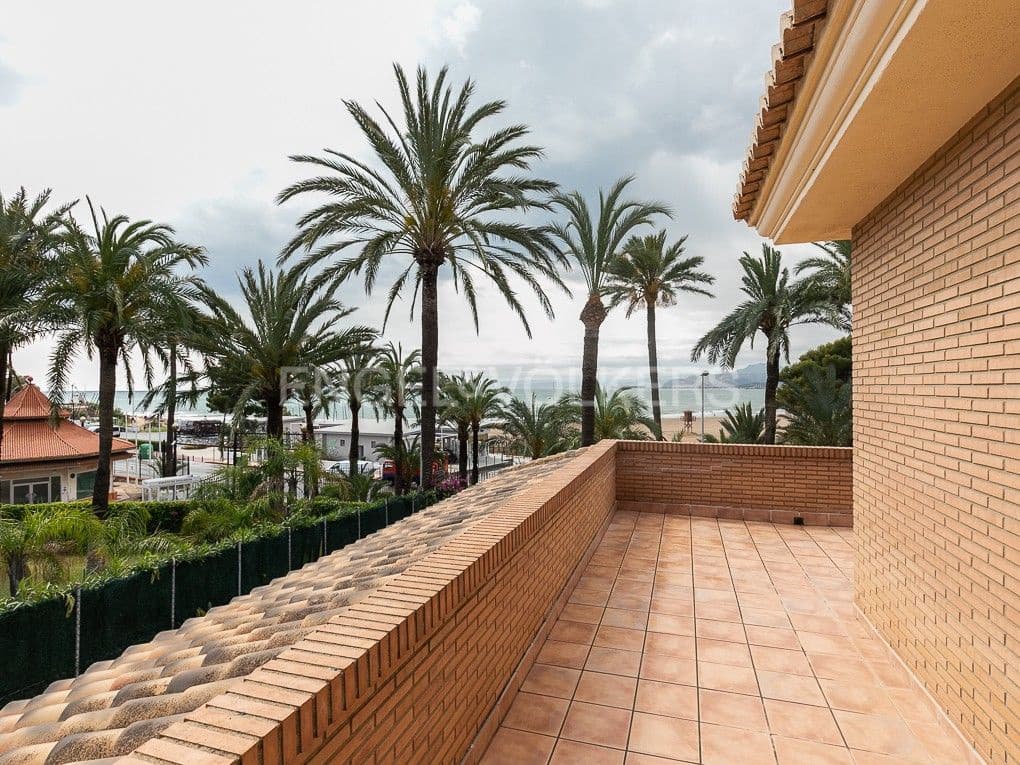 Chalet de 6 habitaciones en Cullera en venta con piscina garaje - 1.600.000 € (Ref: 8239303)