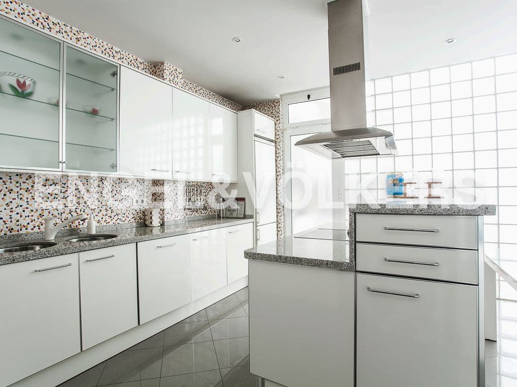 7 bedroom Commercial for sale in Gandia with garage - € 735,000 (Ref: 8239304)
