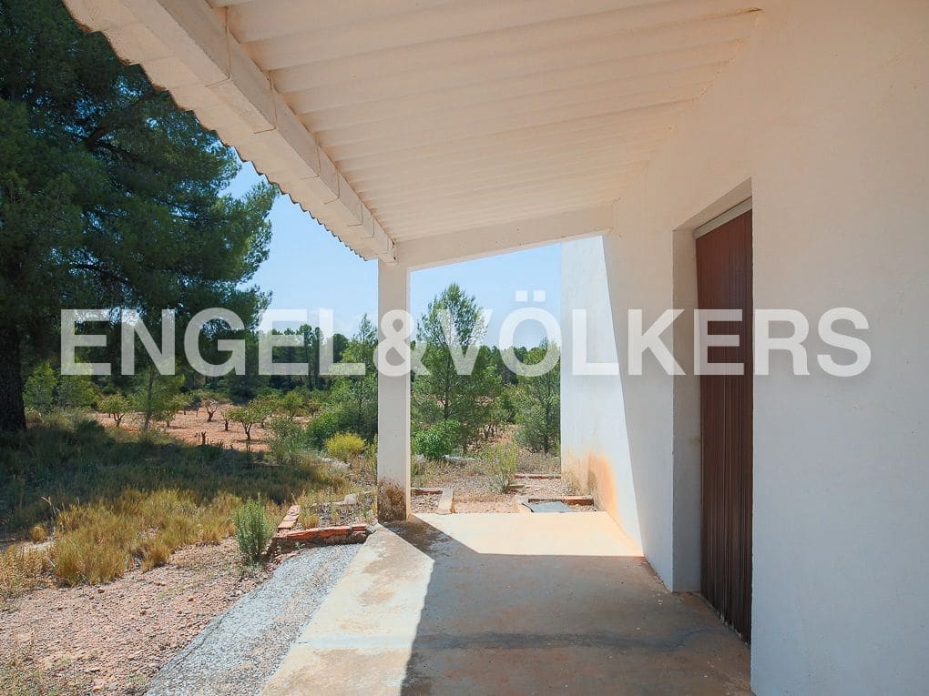 1 bedroom Finca/Country House for sale in Requena - € 350,000 (Ref: 8239331)
