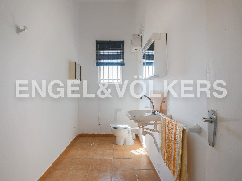 1 bedroom Finca/Country House for sale in Requena - € 350,000 (Ref: 8239331)