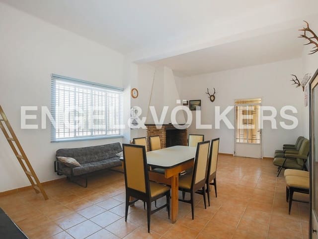 1 bedroom Finca/Country House for sale in Requena - € 350,000 (Ref: 8239331)