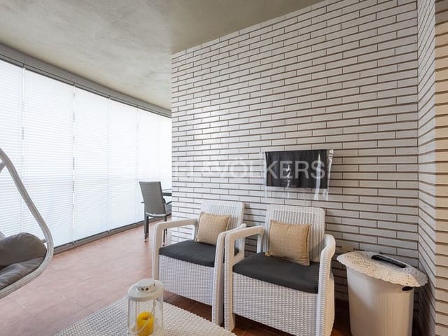 2 makuuhuone Asunto myytävänä paikassa Oropesa  mukana uima-altaan 
autotalli - 249 000 € (Ref: 8239341)
