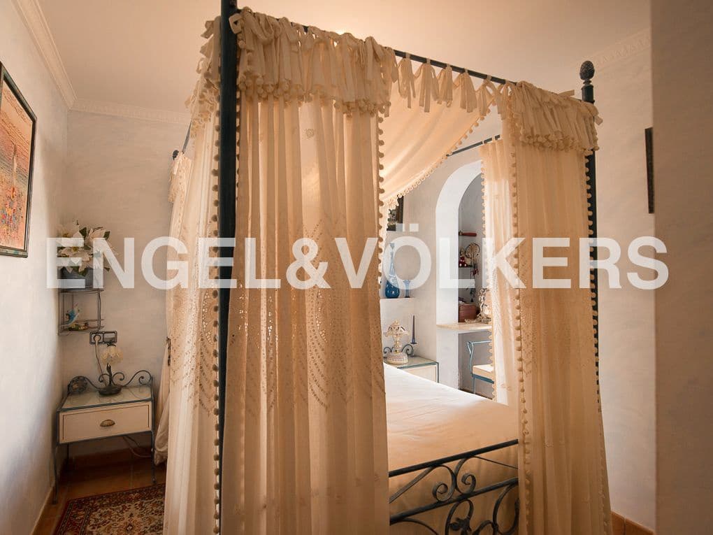 3 bedroom Penthouse for sale in Peniscola with pool garage - € 395,000 (Ref: 8239347)