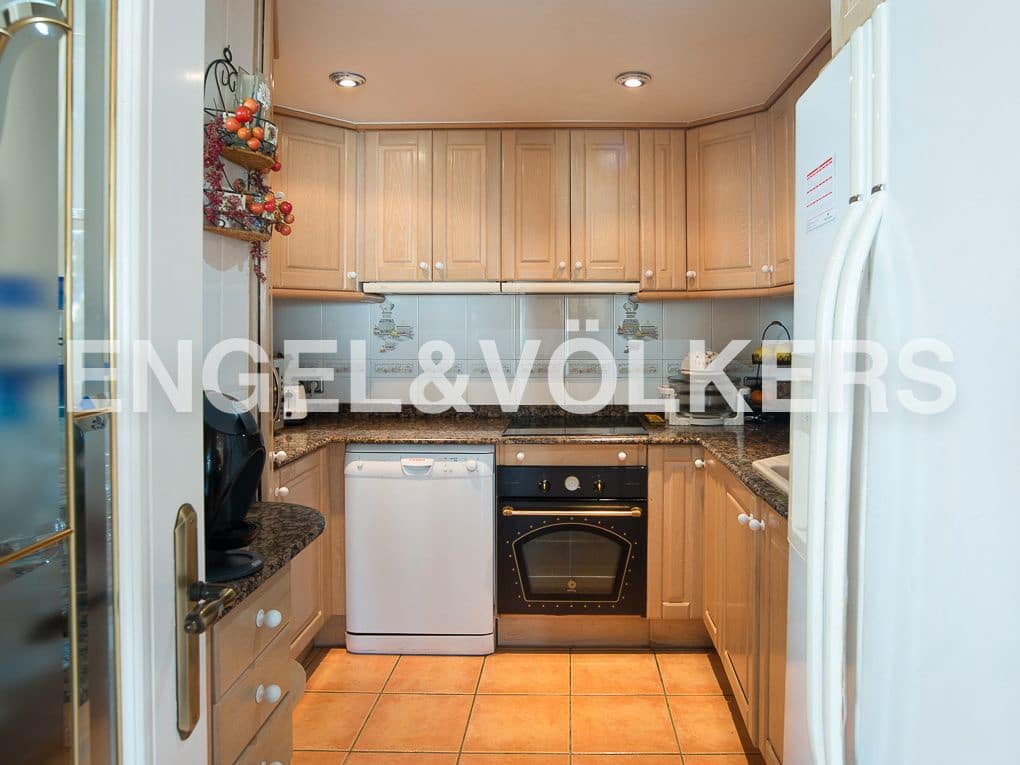 3 bedroom Penthouse for sale in Peniscola with pool garage - € 395,000 (Ref: 8239347)