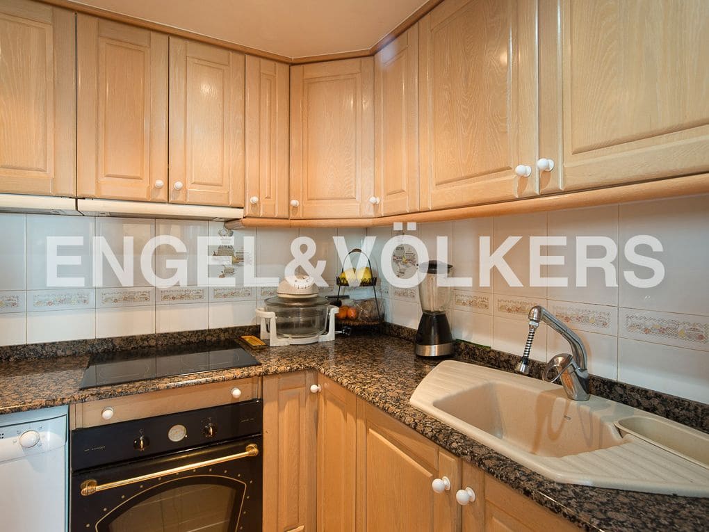 3 bedroom Penthouse for sale in Peniscola with pool garage - € 395,000 (Ref: 8239347)