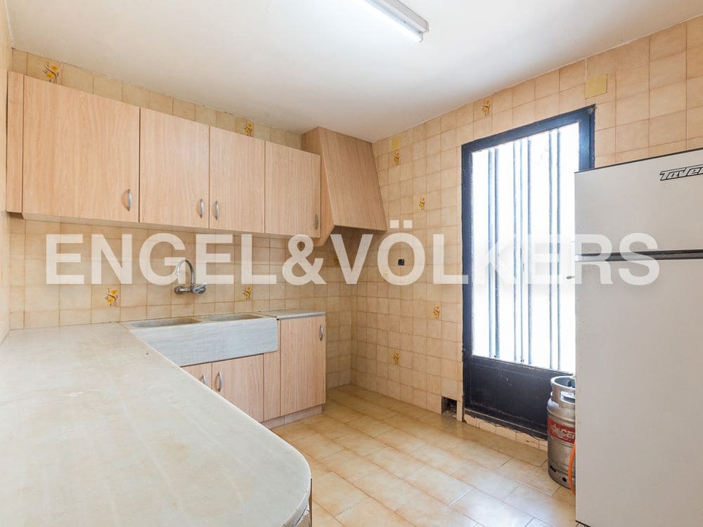 10 bedroom Finca/Country House for sale in Moixent with garage - € 1,500,000 (Ref: 8239357)