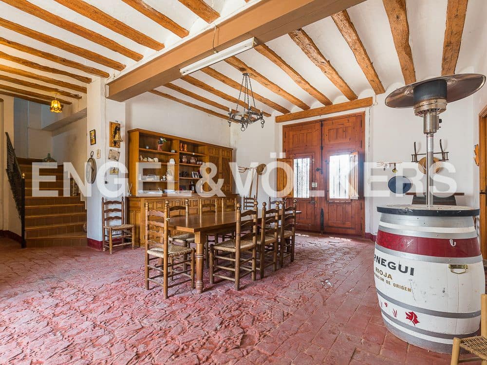 10 bedroom Finca/Country House for sale in Moixent with garage - € 1,500,000 (Ref: 8239357)
