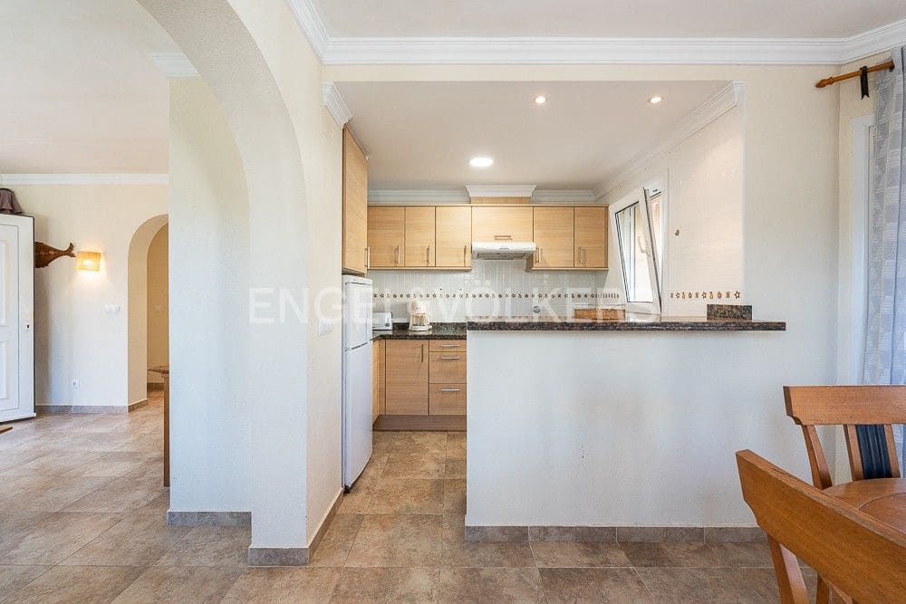 2 chambre Villa/Maison à vendre à Oliva avec piscine garage - 420 000 € (Ref: 8239360)