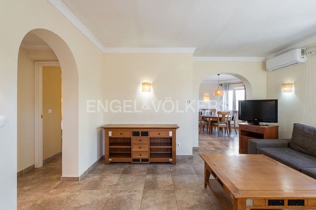 2 chambre Villa/Maison à vendre à Oliva Nova, Oliva avec piscine garage - 420 000 € (Ref: 8239360)