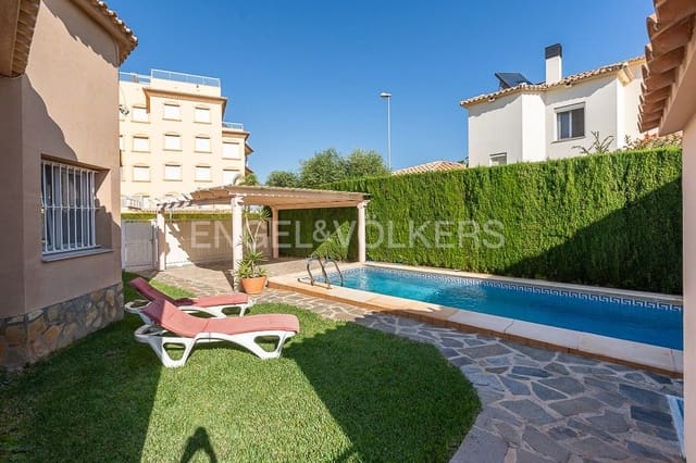 2 chambre Villa/Maison à vendre à Oliva Nova, Oliva avec piscine garage - 420 000 € (Ref: 8239360)