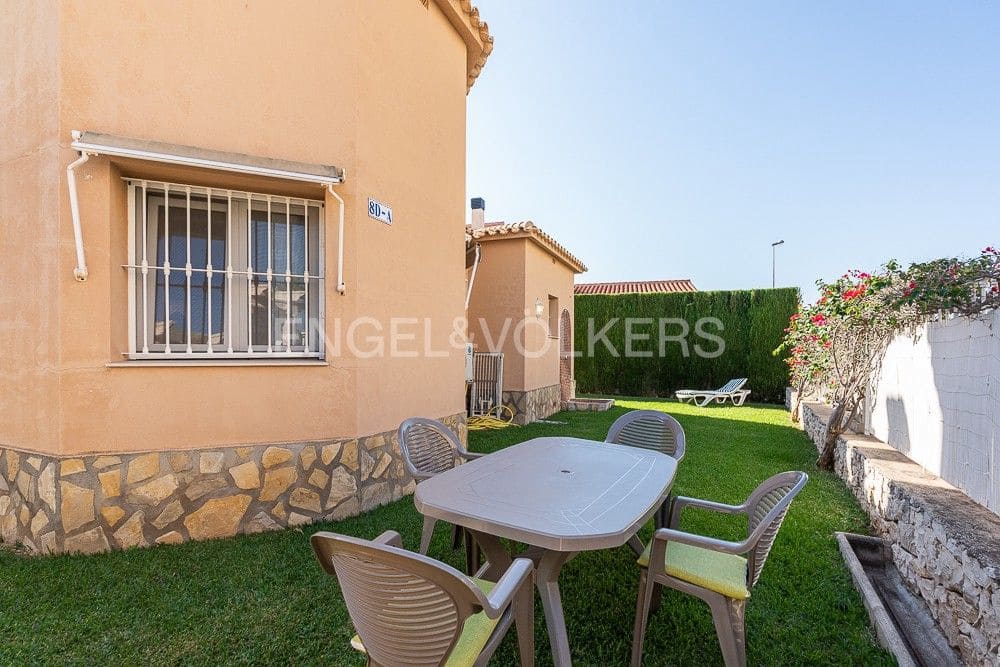2 chambre Villa/Maison à vendre à Oliva avec piscine garage - 420 000 € (Ref: 8239360)
