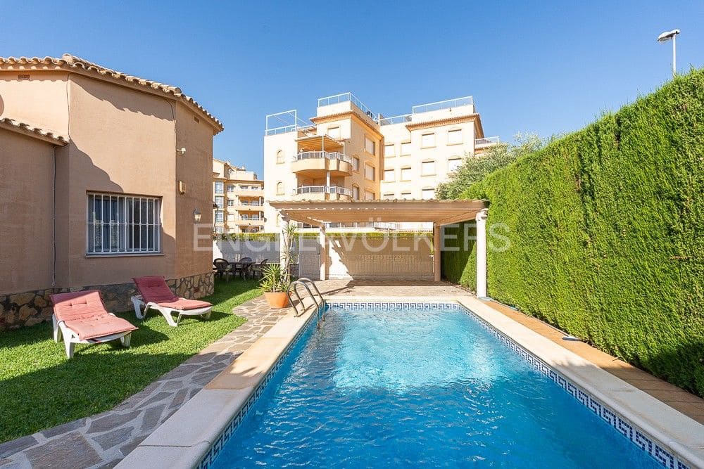 2 chambre Villa/Maison à vendre à Oliva avec piscine garage - 420 000 € (Ref: 8239360)