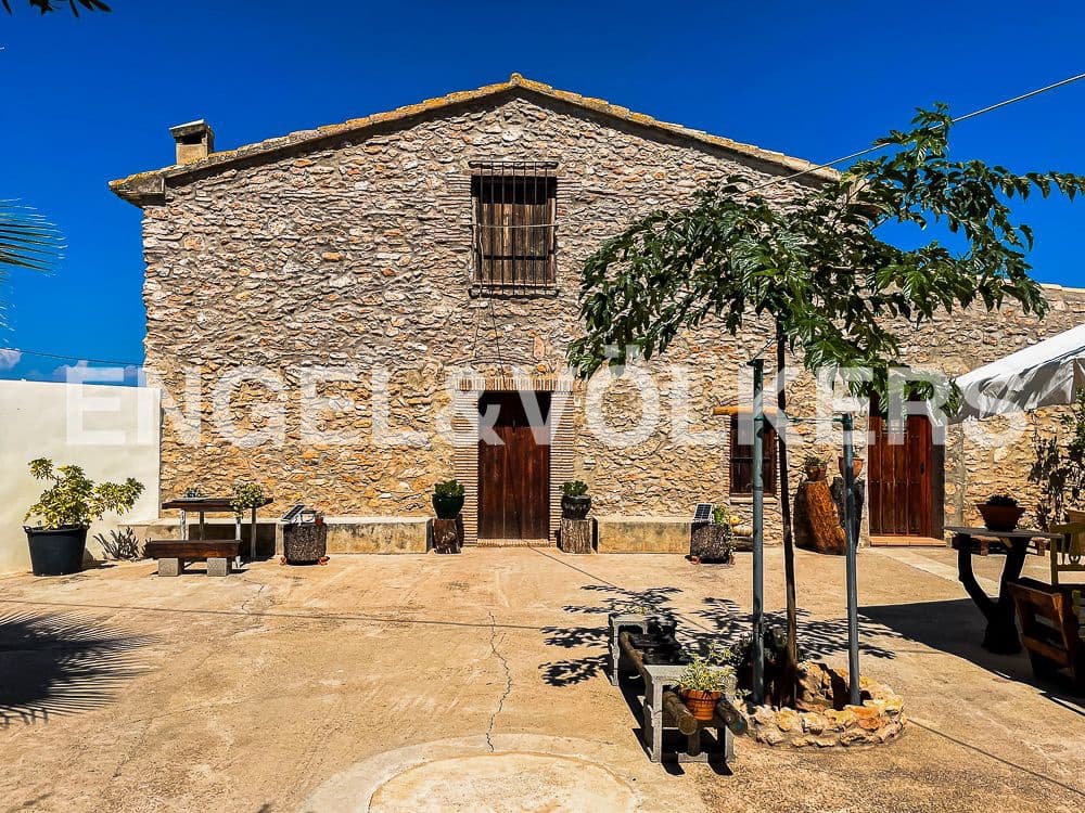 3 bedroom Finca/Country House for sale in Almassora / Almazora with garage - € 675,000 (Ref: 8239362)