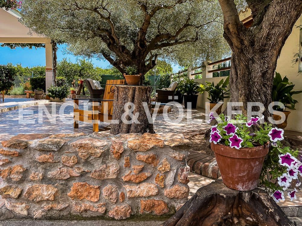 3 bedroom Finca/Country House for sale in Almassora / Almazora with garage - € 675,000 (Ref: 8239362)