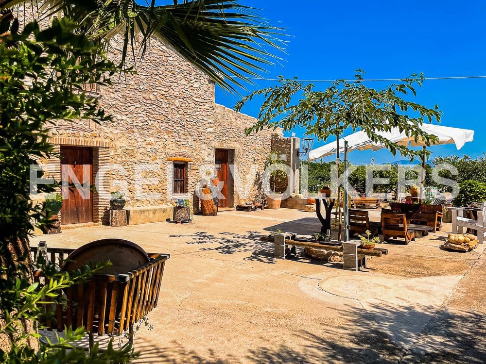 3 bedroom Finca/Country House for sale in Almassora / Almazora with garage - € 675,000 (Ref: 8239362)