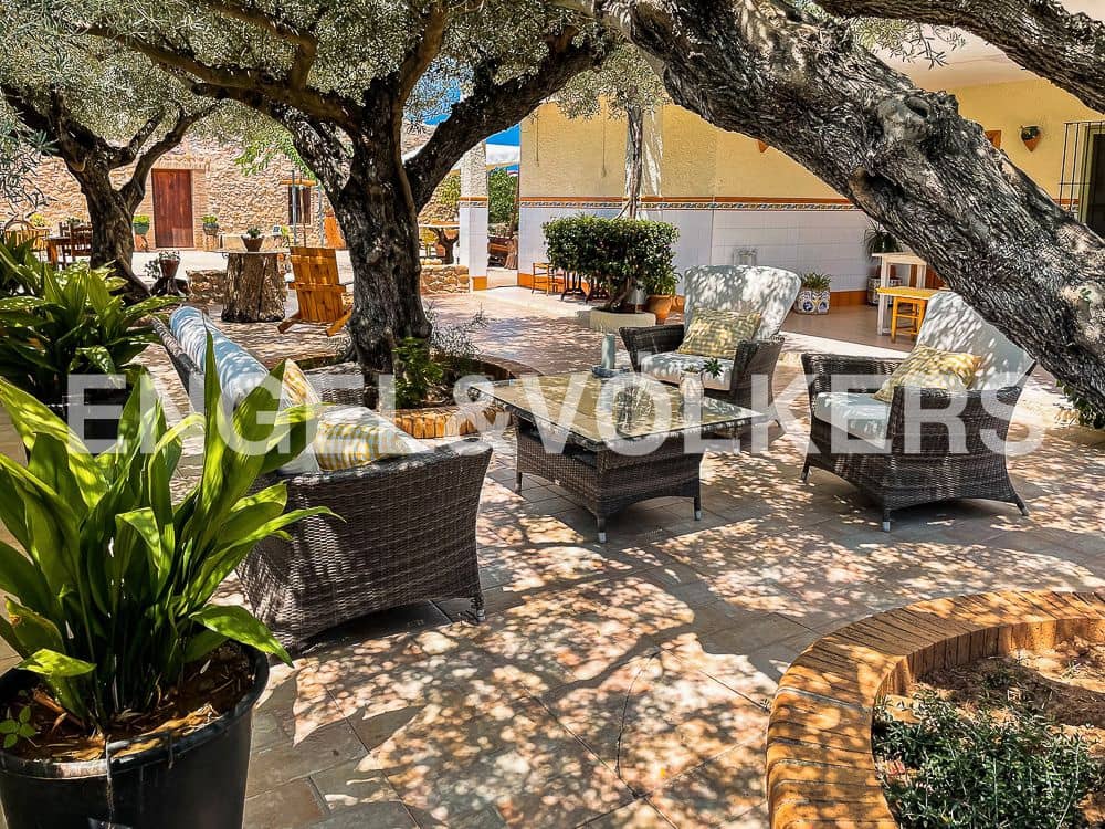 3 bedroom Finca/Country House for sale in Almassora / Almazora with garage - € 675,000 (Ref: 8239362)