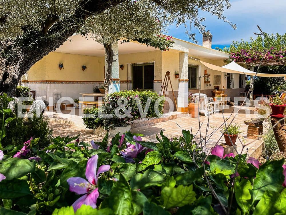 3 bedroom Finca/Country House for sale in Almassora / Almazora with garage - € 675,000 (Ref: 8239362)