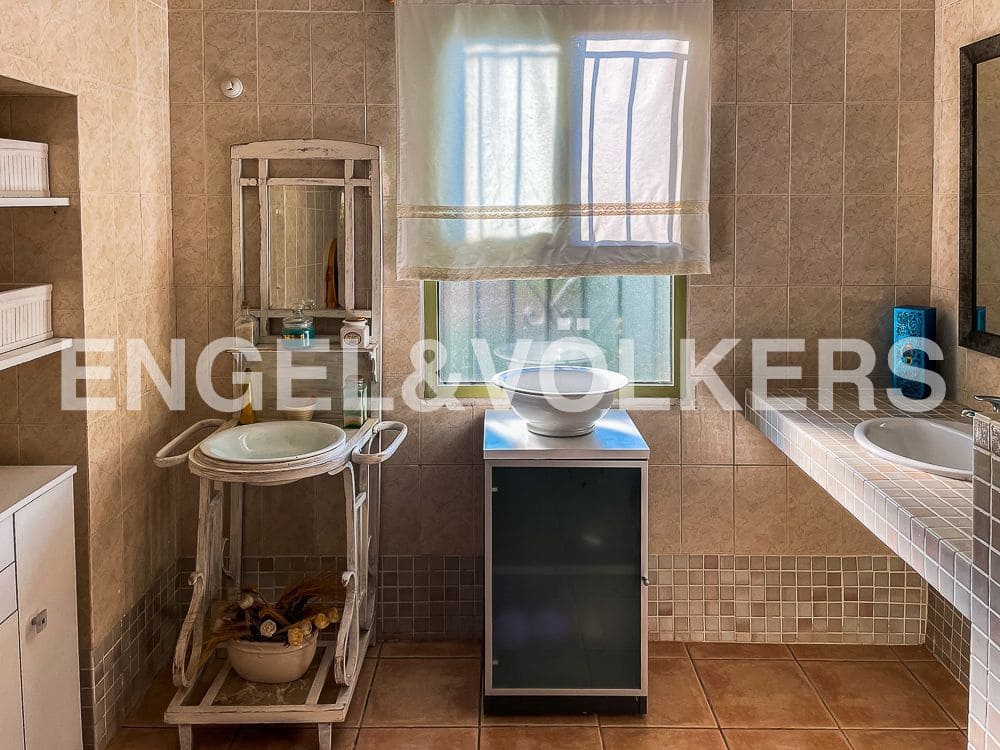 3 bedroom Finca/Country House for sale in Almassora / Almazora with garage - € 675,000 (Ref: 8239362)