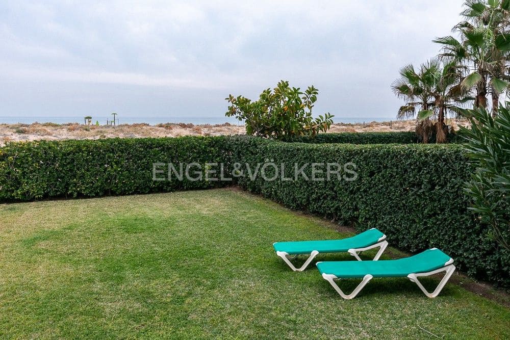 3 bedroom Beach Apartment for sale in Xeraco with pool garage - € 450,000 (Ref: 8239364)
