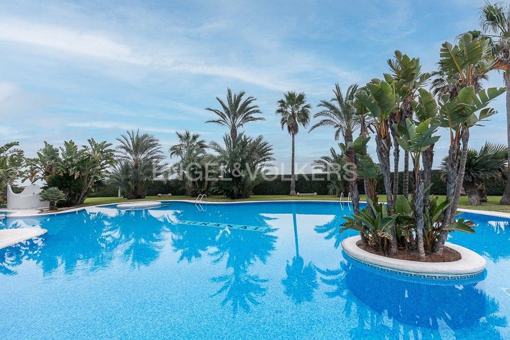 3 bedroom Beach Apartment for sale in Xeraco with pool garage - € 450,000 (Ref: 8239364)