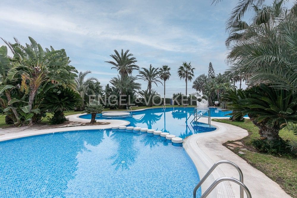 3 bedroom Beach Apartment for sale in Xeraco with pool garage - € 450,000 (Ref: 8239364)