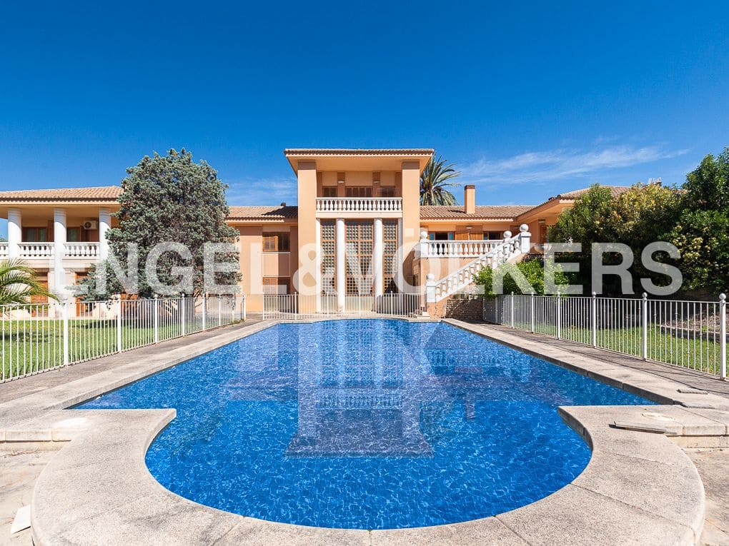 6 slaapkamer Villa te koop in Ontinyent met zwembad garage - € 1.290.000 (Ref: 8239378)
