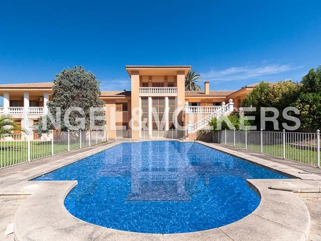 6 Zimmer Villa zu verkaufen in Ontinyent mit Pool Garage - 1.290.000 € (Ref: 8239378)