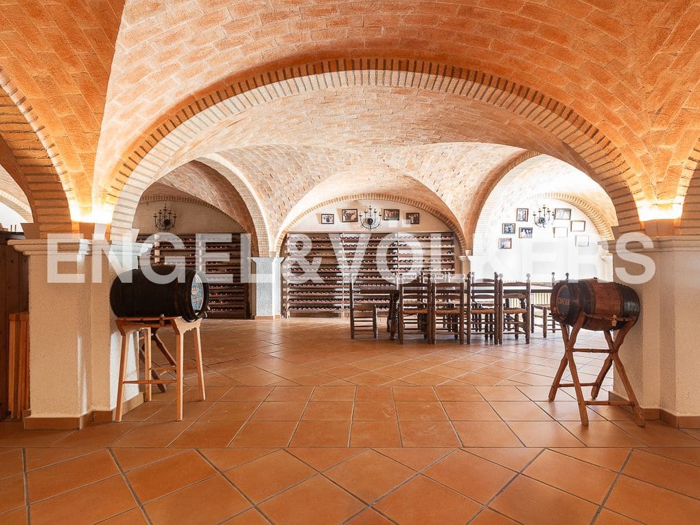 6 slaapkamer Villa te koop in Ontinyent met zwembad garage - € 1.290.000 (Ref: 8239378)