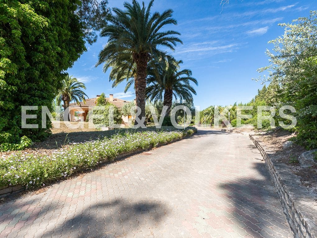 6 slaapkamer Villa te koop in Ontinyent met zwembad garage - € 1.290.000 (Ref: 8239378)