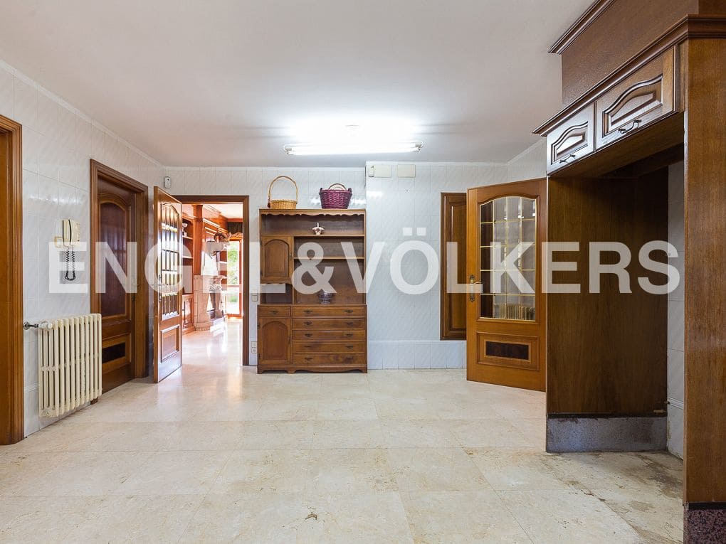 6 slaapkamer Villa te koop in Ontinyent met zwembad garage - € 1.290.000 (Ref: 8239378)
