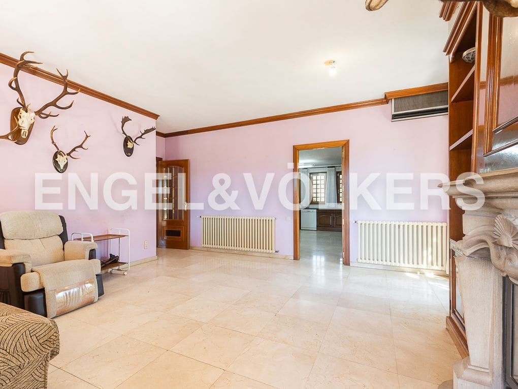 6 slaapkamer Villa te koop in Ontinyent met zwembad garage - € 1.290.000 (Ref: 8239378)