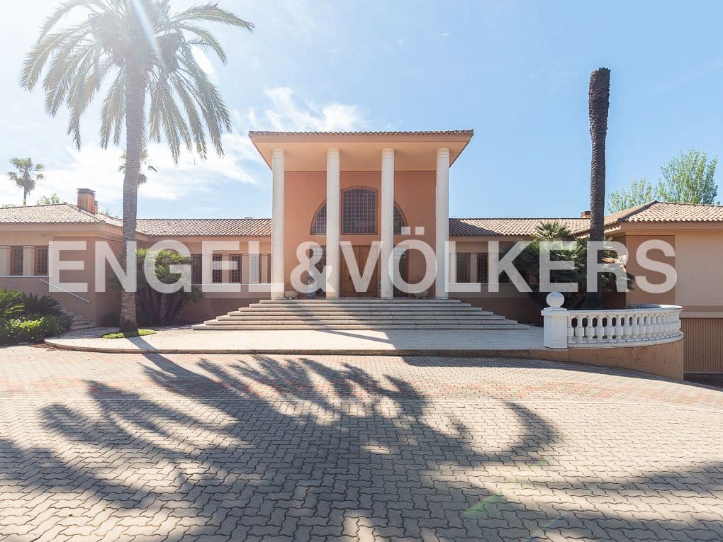 6 slaapkamer Villa te koop in Ontinyent met zwembad garage - € 1.290.000 (Ref: 8239378)
