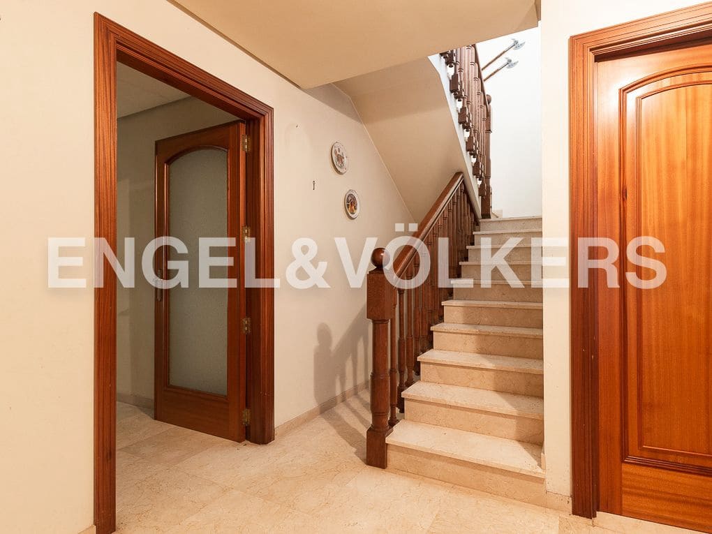 6 slaapkamer Villa te koop in Ontinyent met zwembad garage - € 1.290.000 (Ref: 8239378)