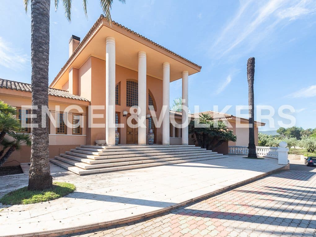 6 slaapkamer Villa te koop in Ontinyent met zwembad garage - € 1.290.000 (Ref: 8239378)