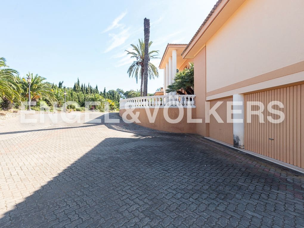 6 slaapkamer Villa te koop in Ontinyent met zwembad garage - € 1.290.000 (Ref: 8239378)