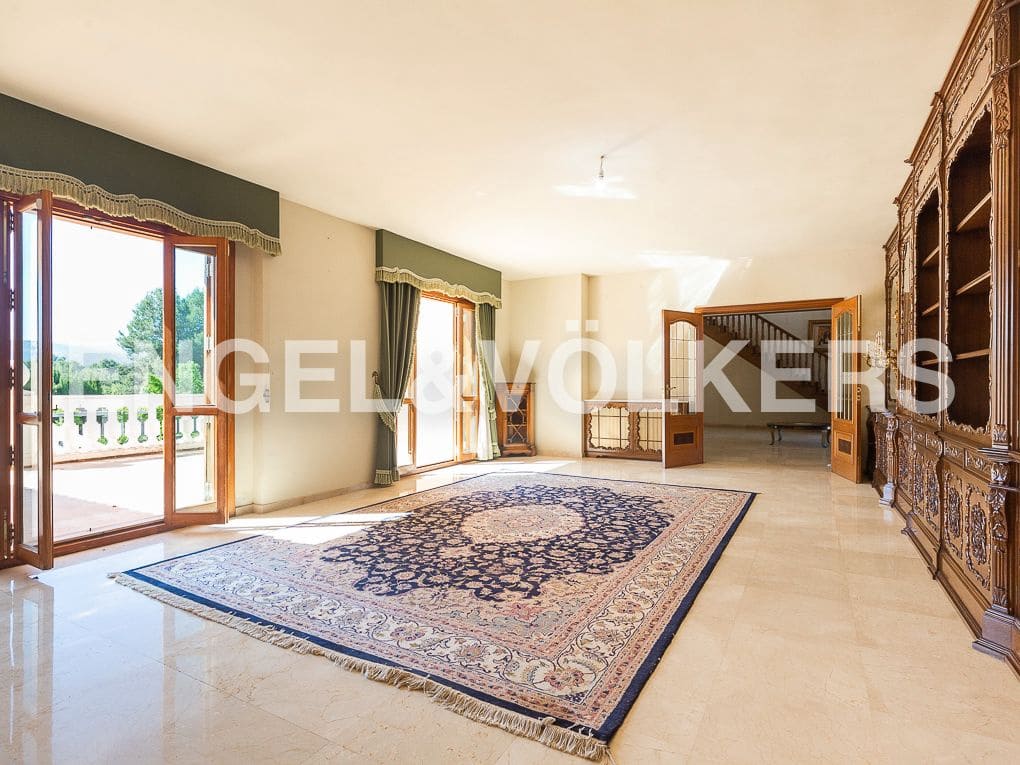6 slaapkamer Villa te koop in Ontinyent met zwembad garage - € 1.290.000 (Ref: 8239378)