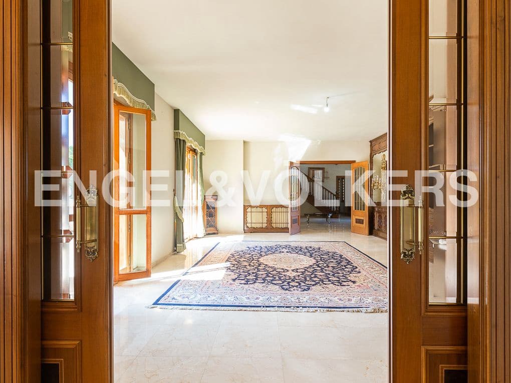 6 slaapkamer Villa te koop in Ontinyent met zwembad garage - € 1.290.000 (Ref: 8239378)