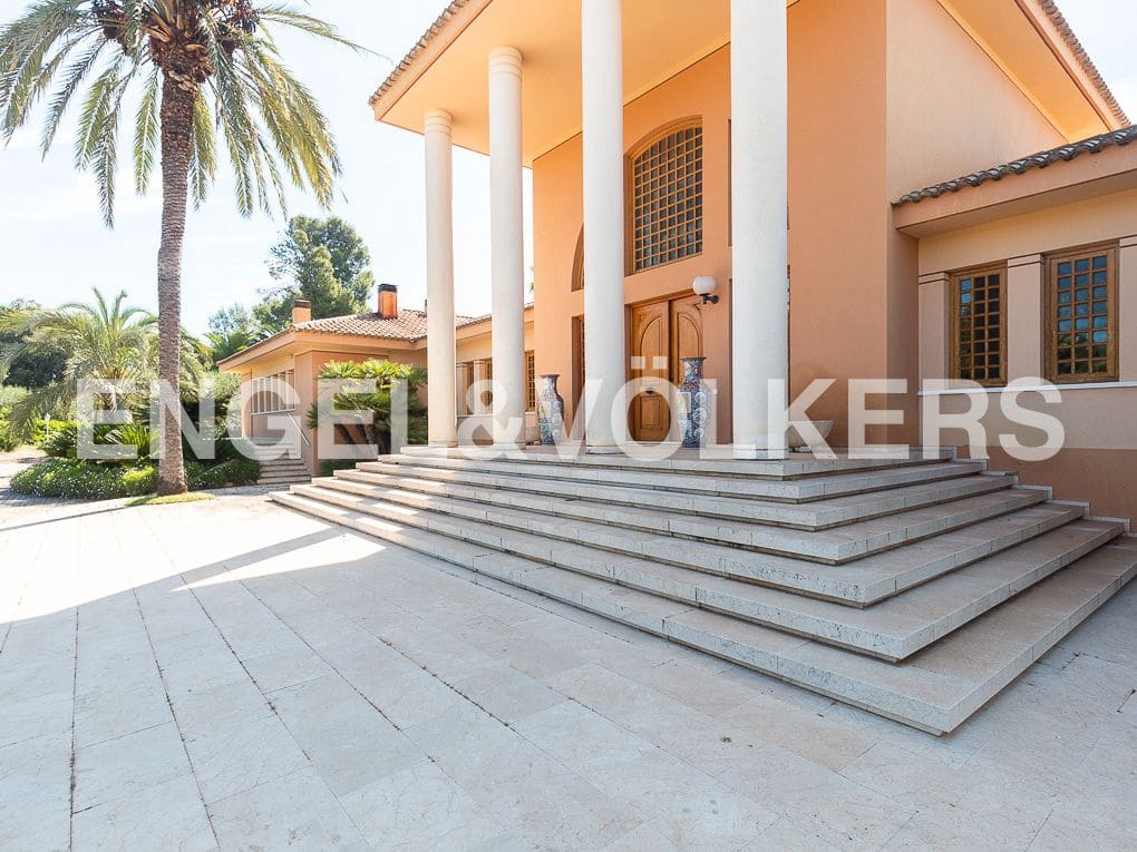 6 slaapkamer Villa te koop in Ontinyent met zwembad garage - € 1.290.000 (Ref: 8239378)