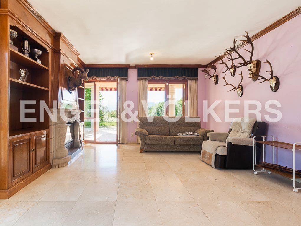 6 slaapkamer Villa te koop in Ontinyent met zwembad garage - € 1.290.000 (Ref: 8239378)