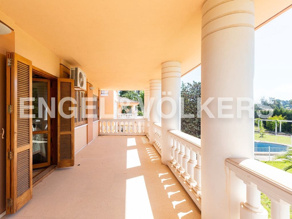 6 slaapkamer Villa te koop in Ontinyent met zwembad garage - € 1.290.000 (Ref: 8239378)