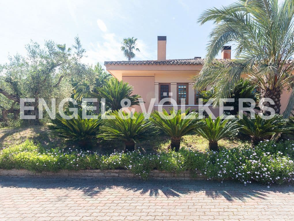 6 slaapkamer Villa te koop in Ontinyent met zwembad garage - € 1.290.000 (Ref: 8239378)