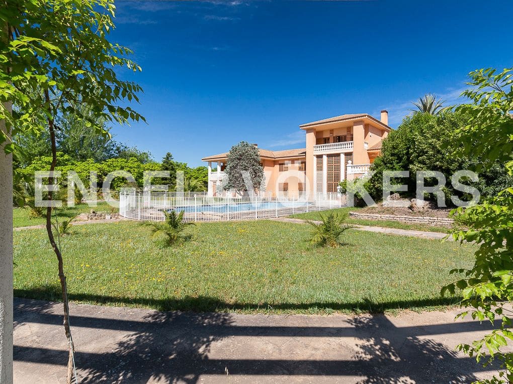 6 slaapkamer Villa te koop in Ontinyent met zwembad garage - € 1.290.000 (Ref: 8239378)