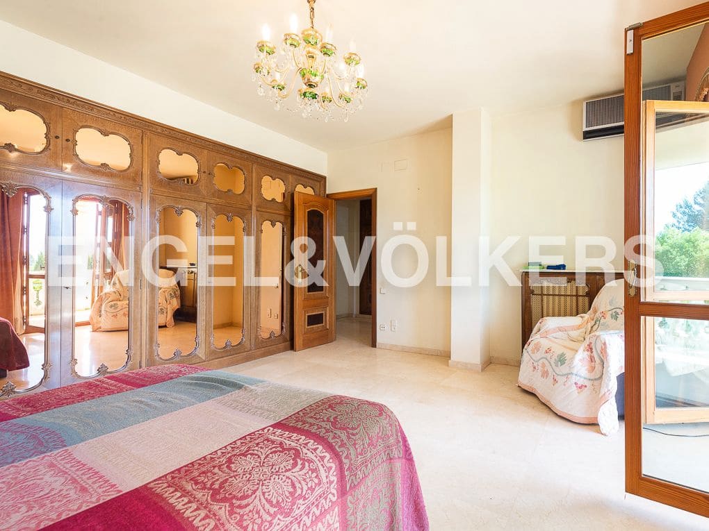 6 slaapkamer Villa te koop in Ontinyent met zwembad garage - € 1.290.000 (Ref: 8239378)