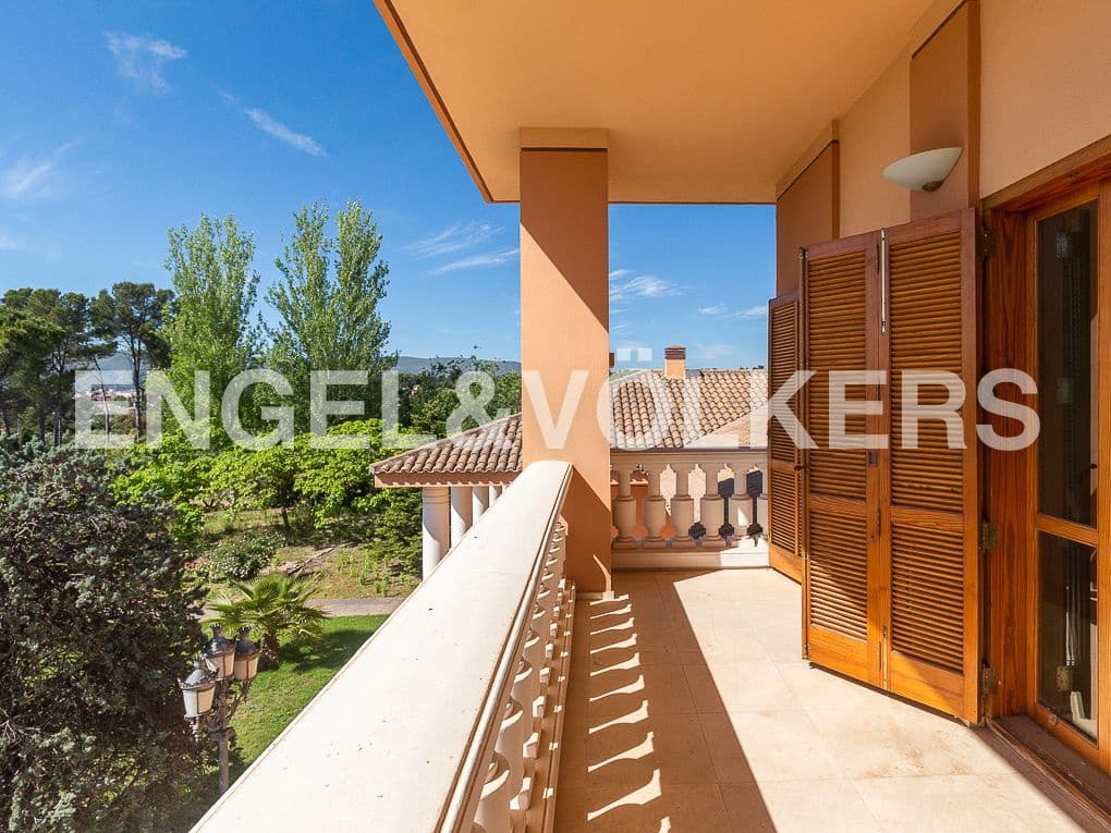 6 slaapkamer Villa te koop in Ontinyent met zwembad garage - € 1.290.000 (Ref: 8239378)