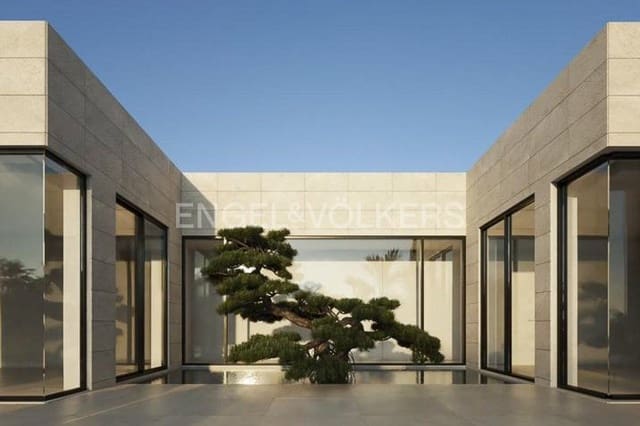 9 bedroom Villa for sale in Campolivar, Godella with pool garage - € 3,600,000 (Ref: 8239407)