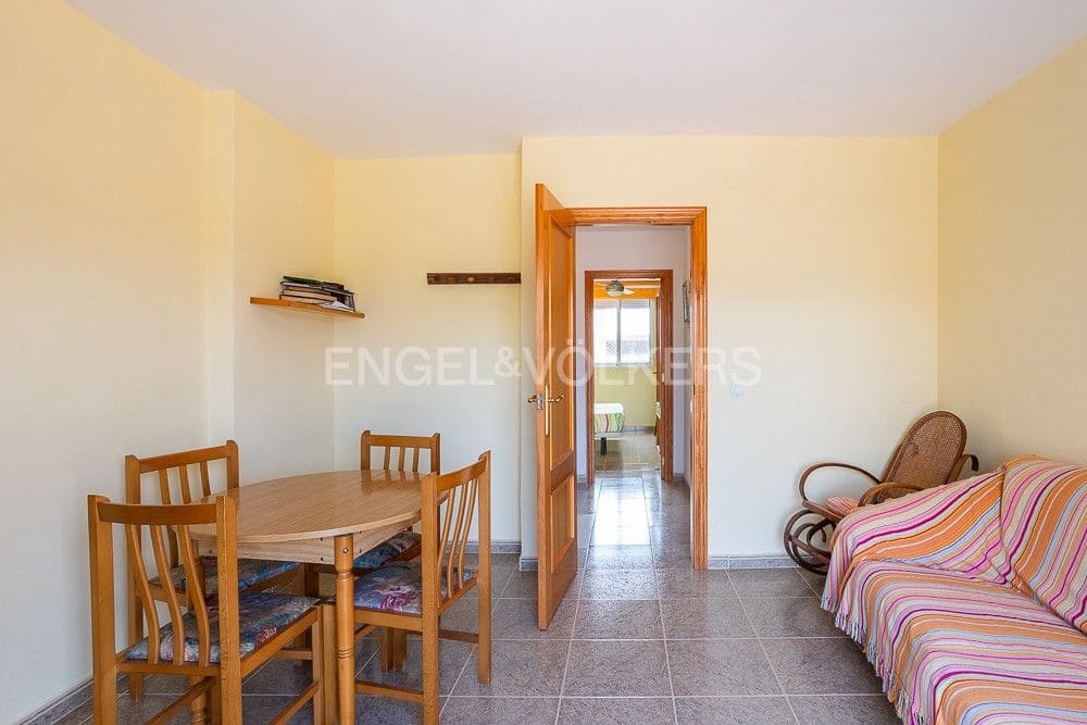 4 bedroom Villa for sale in Oliva with pool garage - € 380,000 (Ref: 8239410)