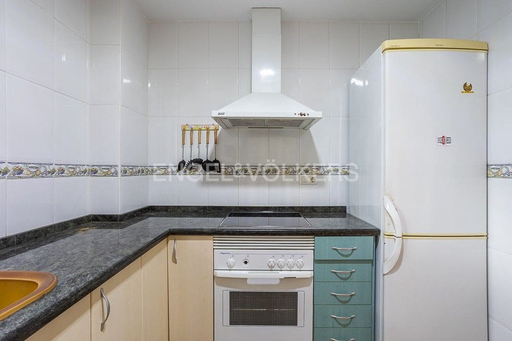 4 bedroom Villa for sale in Oliva with pool garage - € 380,000 (Ref: 8239410)