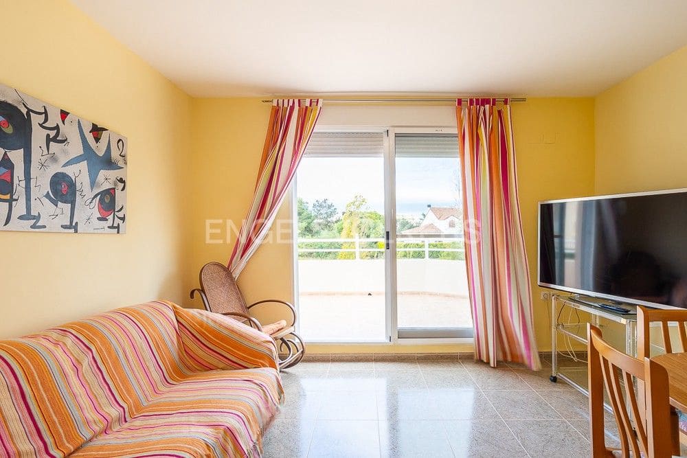 4 bedroom Villa for sale in Oliva with pool garage - € 380,000 (Ref: 8239410)